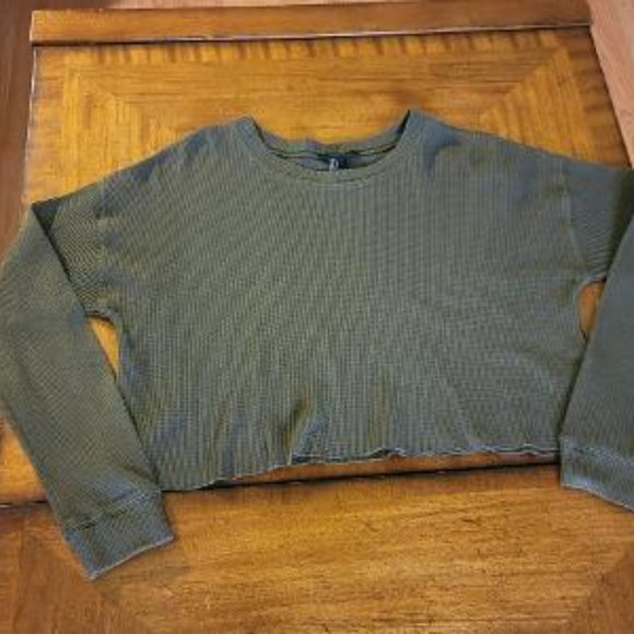 Forever 21 Thermal Crop Top - Picture 2 of 8